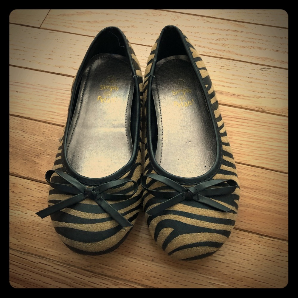 Girls leopard loafers